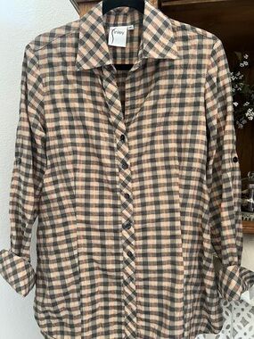 Tinley Road Plaid Button-Down Shirt in Black and Peach